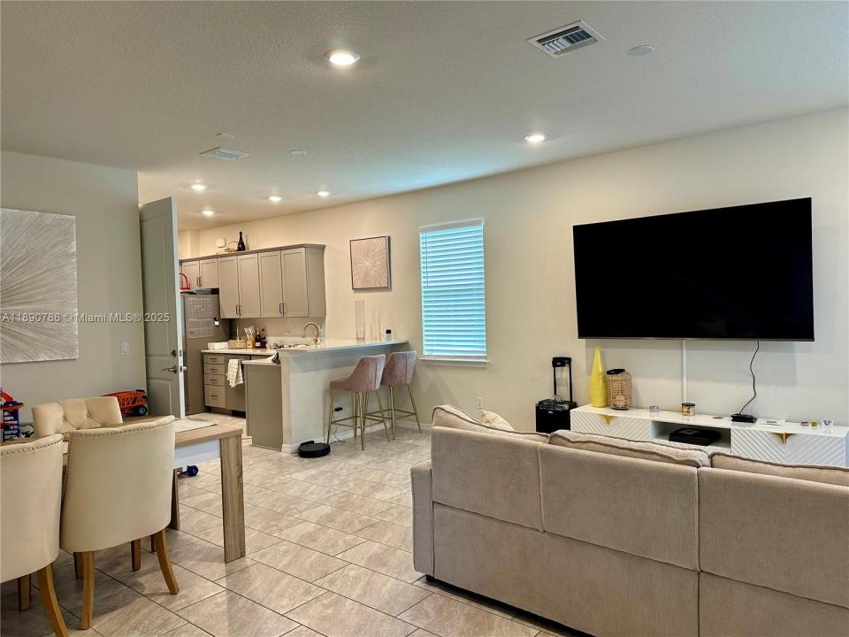 4144 Greenway Dr 4144, Hollywood, Florida 33021