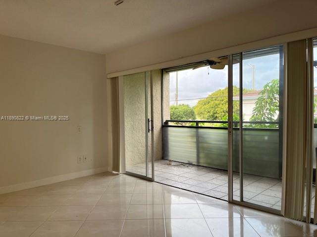 5304 NE 6th Ave H15, Oakland Park, Florida 33334