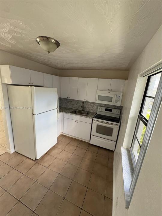 4120 SW 19th St 1, West Park, فلوريدا 33023, الولايات المتحدة