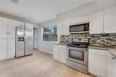 19225 NW 23rd Ave 0, Miami Gardens, Floryda 33056, USA
