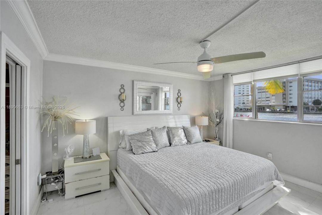 1889 S Ocean Dr 114, Hallandale Beach, Florida 33009, Estados Unidos