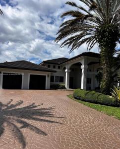 17610 SW 80th Ct, Palmetto Bay, Florida 33157