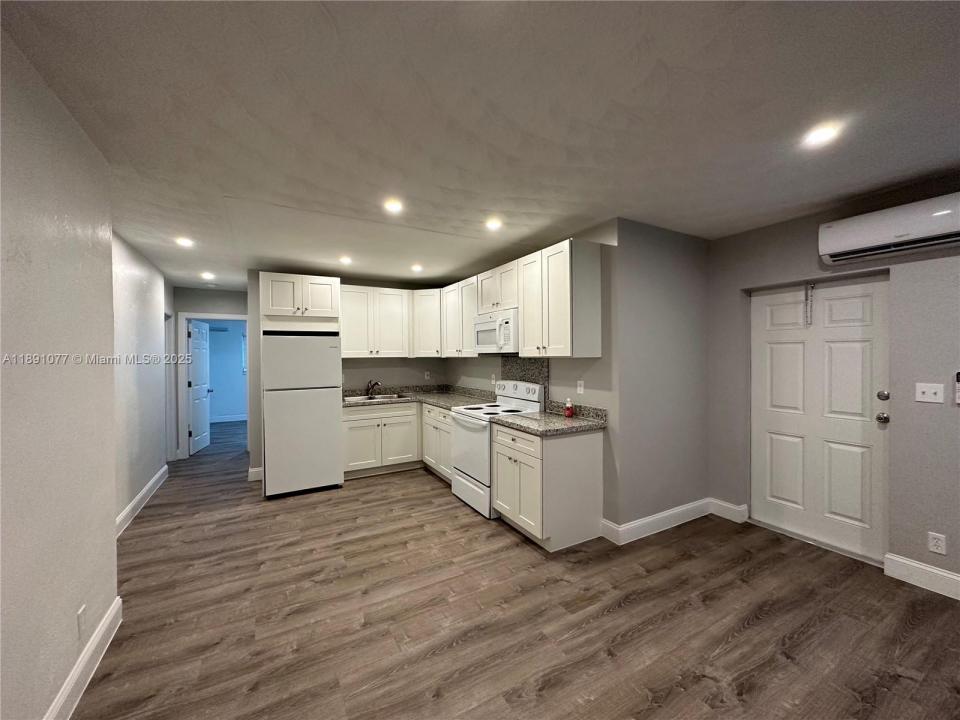 840 NE 17th Ter 10, Fort Lauderdale, Florida 33304, HOA KỲ