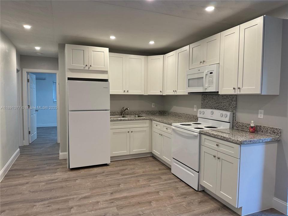 840 NE 17th Ter 10, Fort Lauderdale, Florida 33304, HOA KỲ
