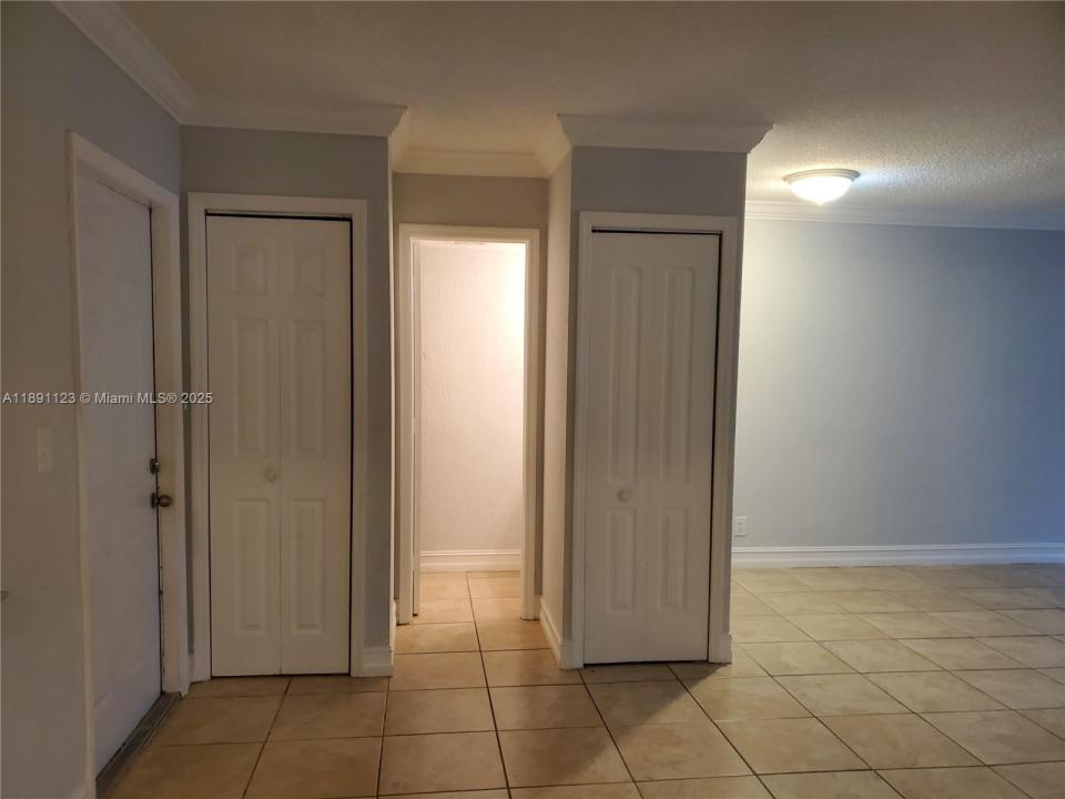 1300 Moffett St 203, Hallandale Beach, 佛羅里達州 33009, 美國
