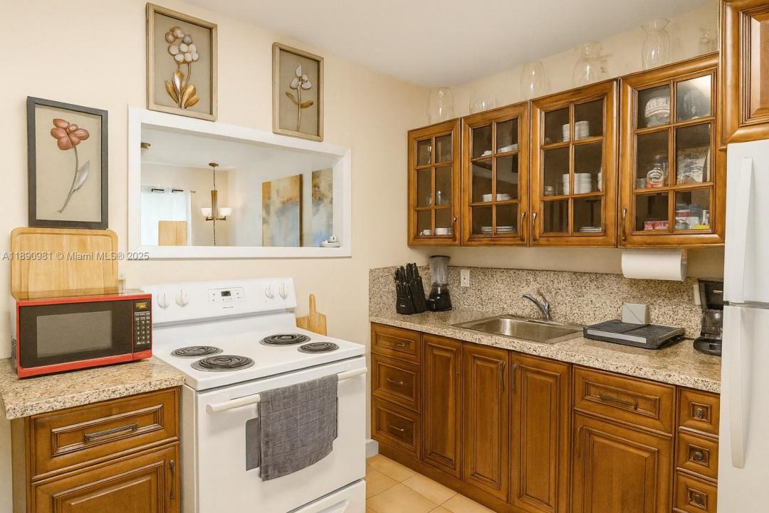 504 SW 10th St 2, Hallandale Beach, Floride 33009, États-Unis