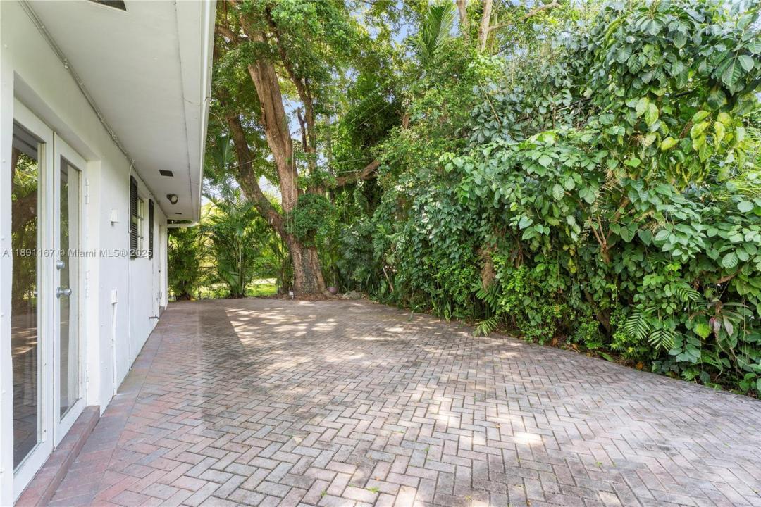 5520 San Vicente St, Coral Gables, Флорида 33146, Соединенные Штаты