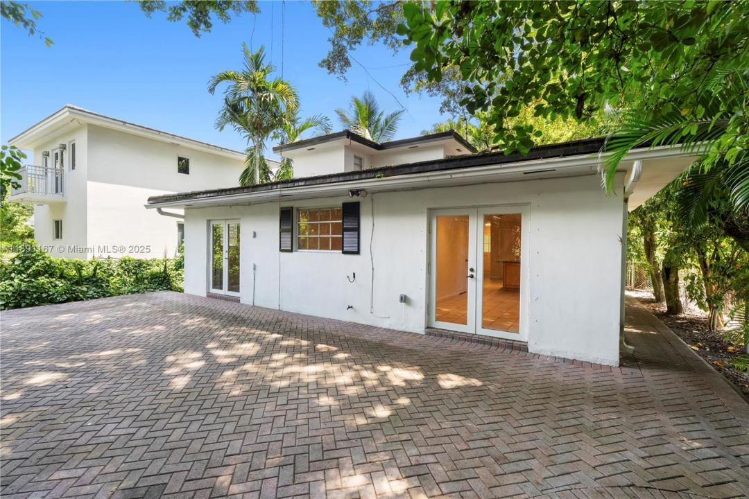 5520 San Vicente St, Coral Gables, Флорида 33146, Соединенные Штаты