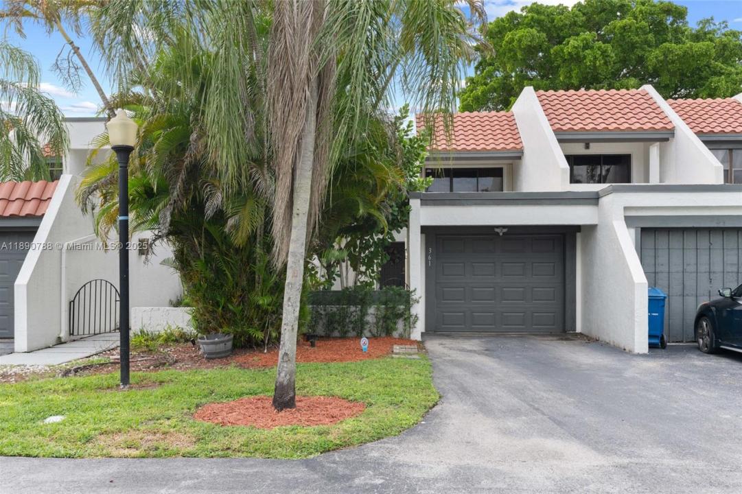 361 Fern Dr 7-3, Weston, Florida 33326, Amerika Birleşik Devletleri