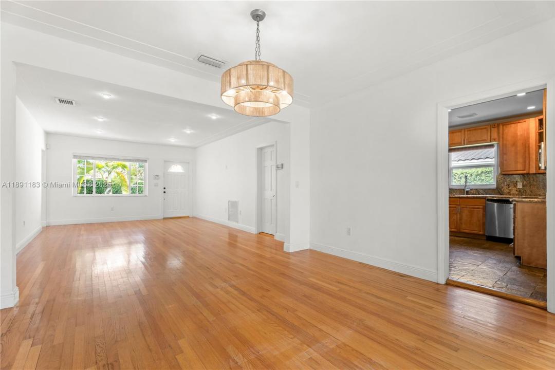 1307 Valencia Ave, Coral Gables, Флорида 33134, Соединенные Штаты