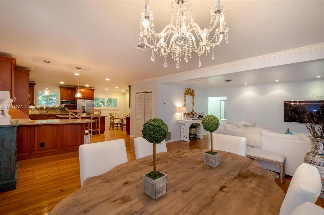 605 Altara Ave, Coral Gables, Флорида 33146, Соединенные Штаты