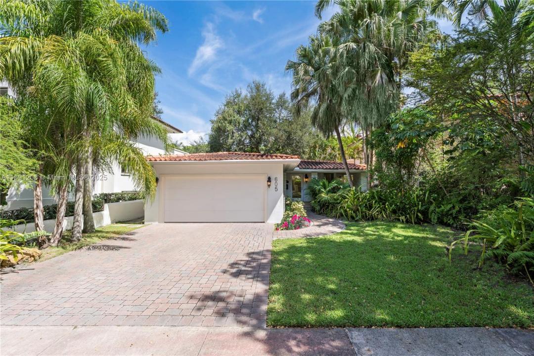 605 Altara Ave, Coral Gables, Флорида 33146, Соединенные Штаты