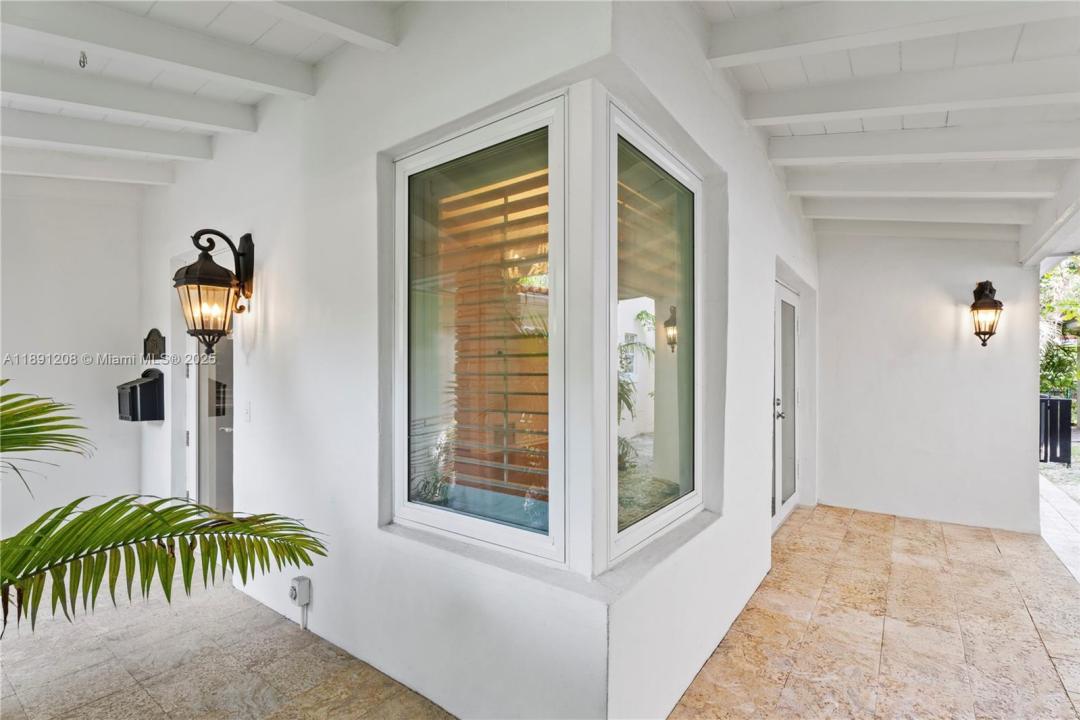 605 Altara Ave, Coral Gables, Флорида 33146, Соединенные Штаты