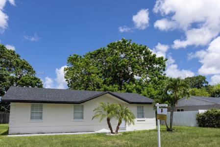 355 SW 17th Ave, Homestead, Florida 33030, USA