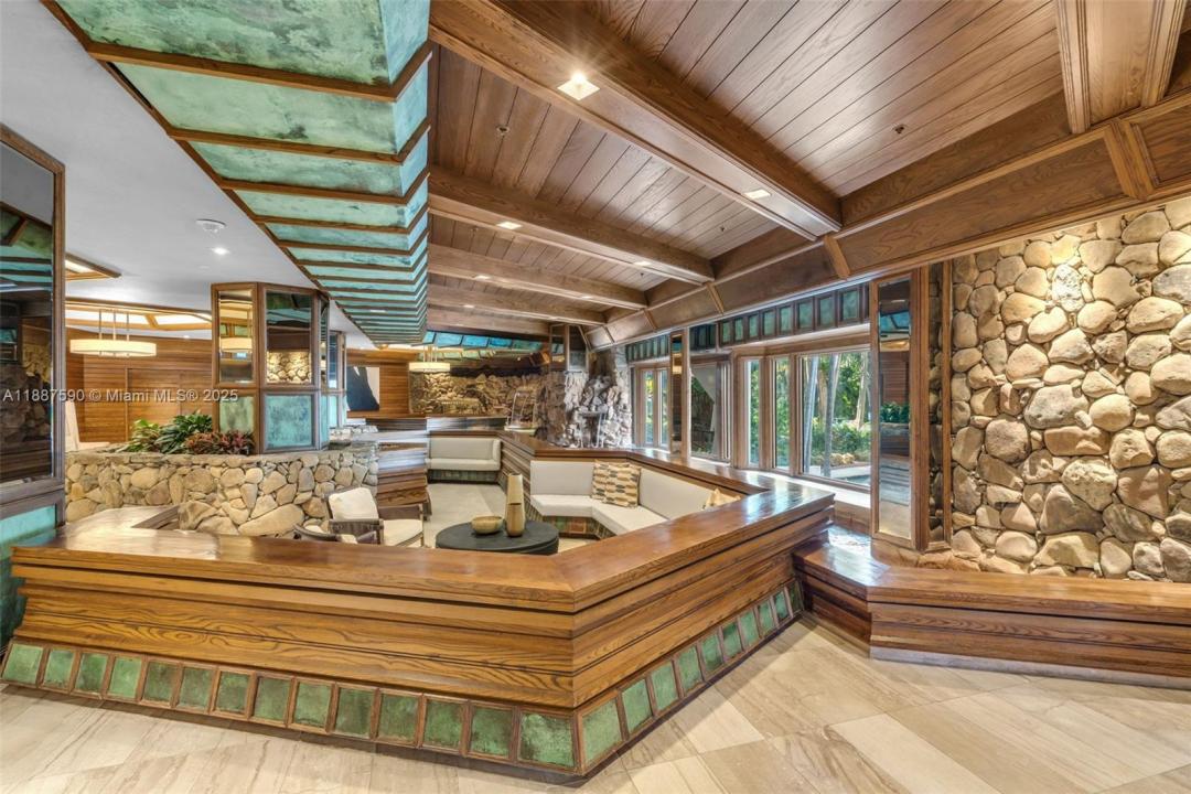 1000 Quayside Ter 505, Miami, Florida 33138, Amerika Birleşik Devletleri