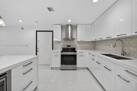 8851 NW 119th St 2207-2, Hialeah Gardens, 플로리다 33018, 미국