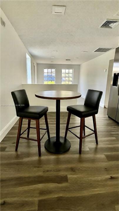 2701 NW 18th Ter, Oakland Park, Флорида 33311, Соединенные Штаты