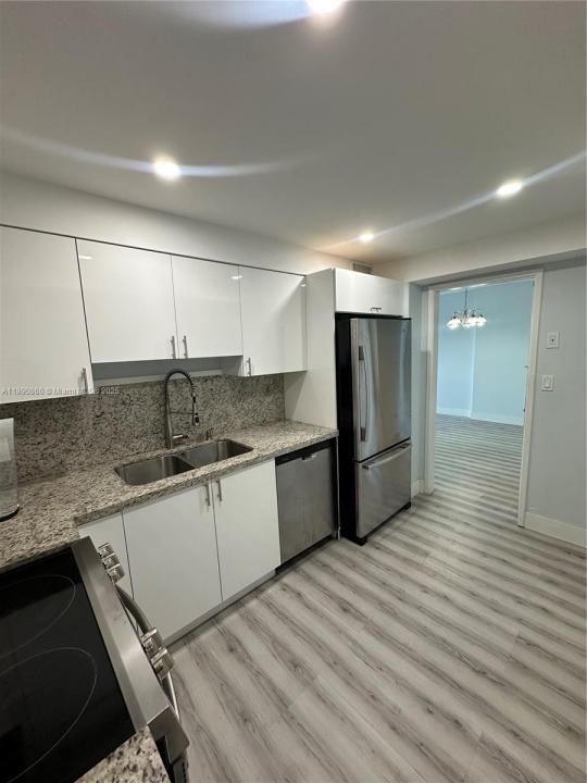 400 Kings Point Dr 614, Sunny Isles Beach, Florida 33160, HOA KỲ