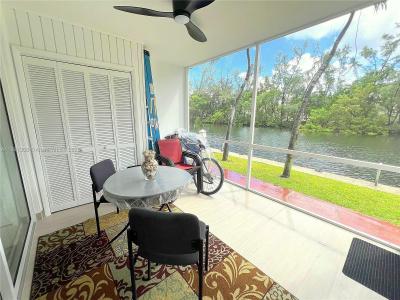 3660 NE 166th St 104+ 32' DOCK, North Miami Beach, Florida 33160, USA