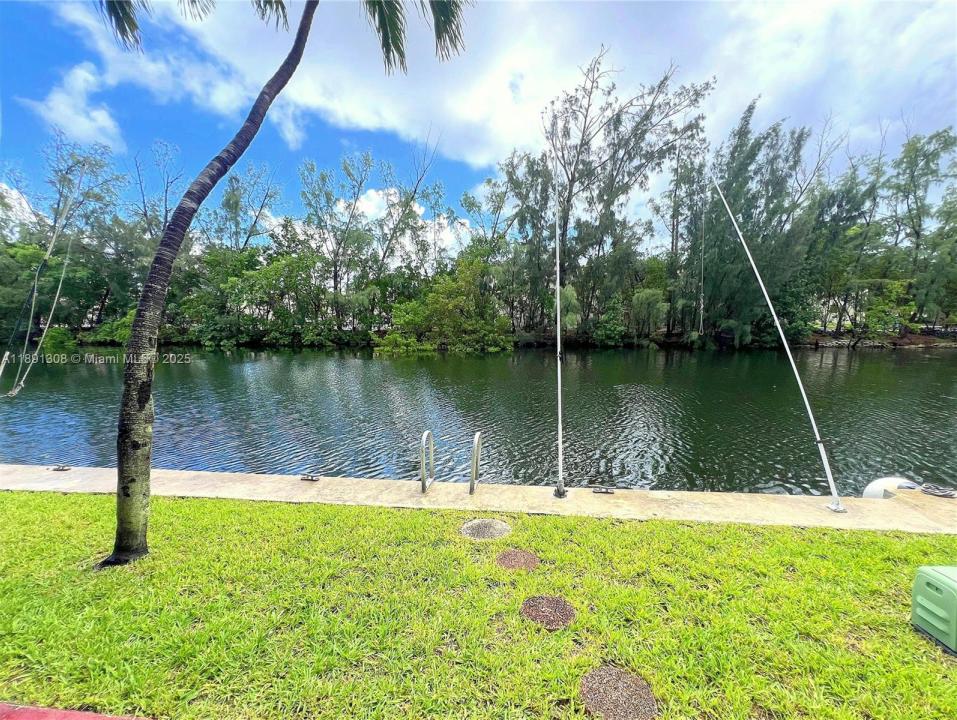 3660 NE 166th St 104+ 32' DOCK, North Miami Beach, Flórida 33160, Estados Unidos