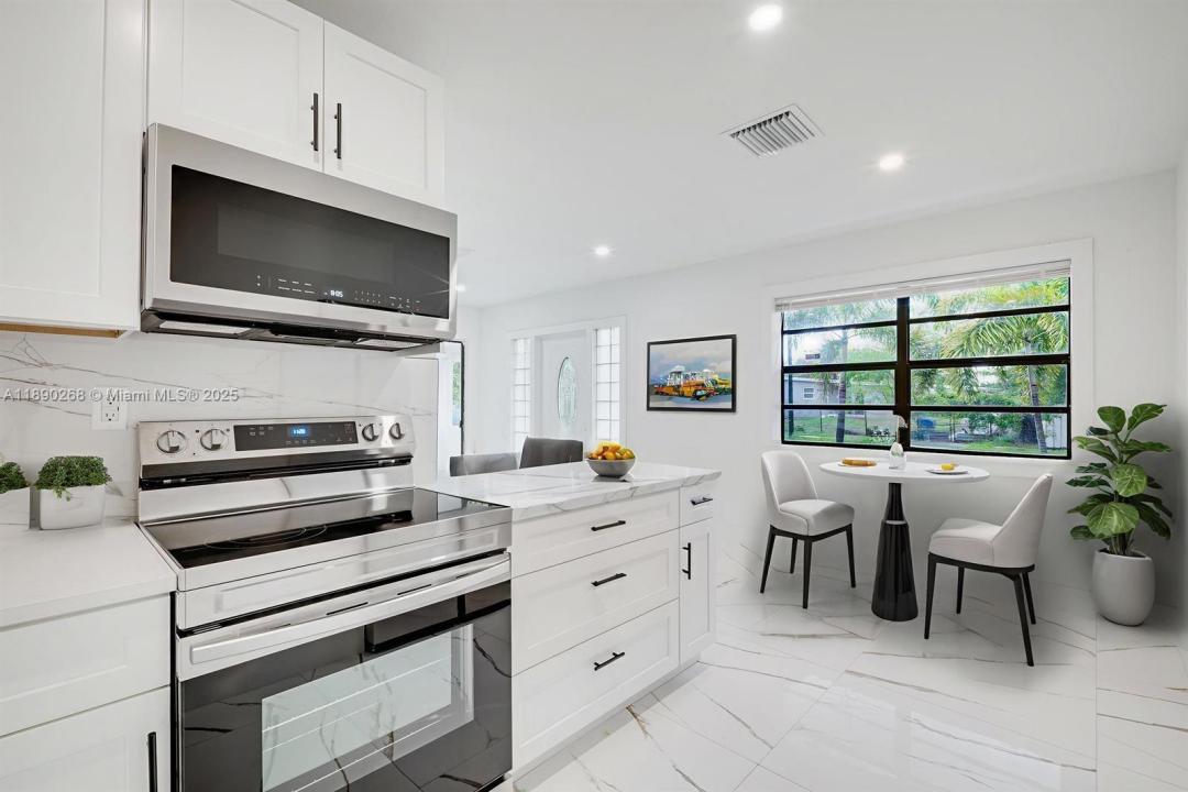 1251 NE 41st Dr, Pompano Beach, Florida 33064