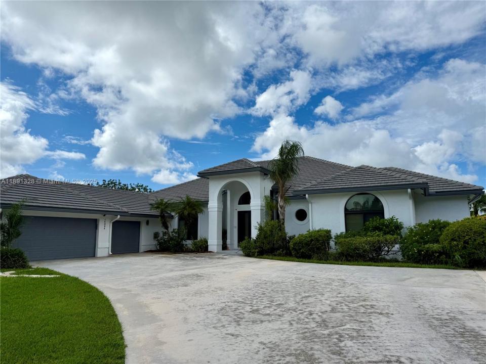 14984 Roan Ct, Wellington, Florida 33414
