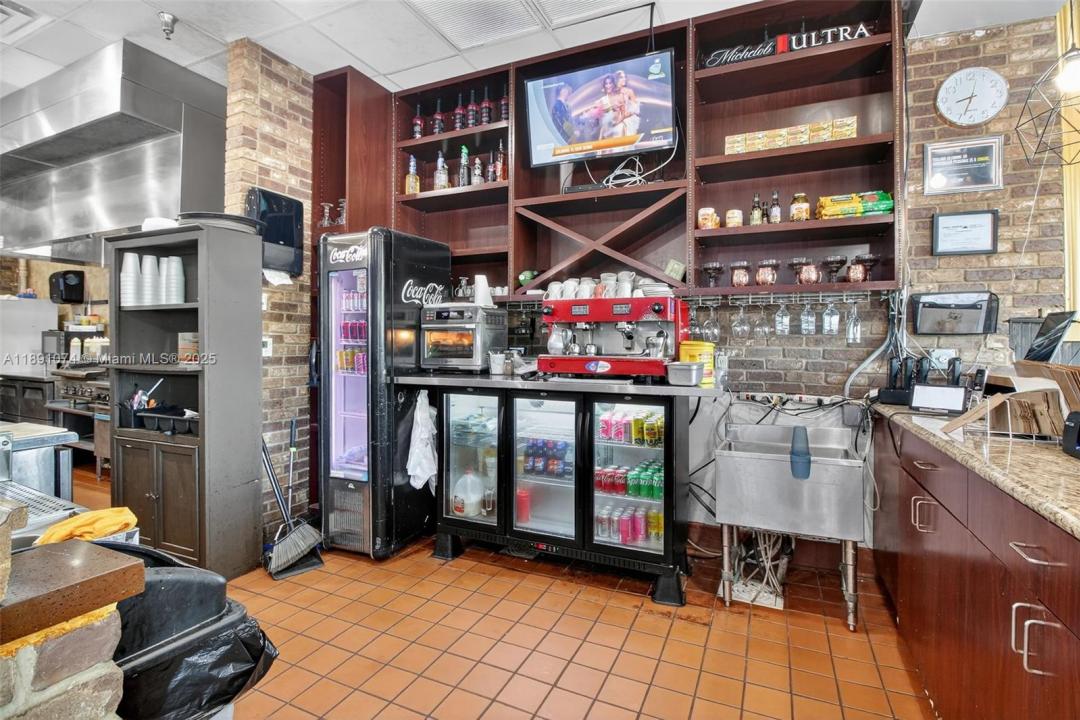 Restaurant and Bar For Sale in Coral Springs, Coral Springs, Florida 33071