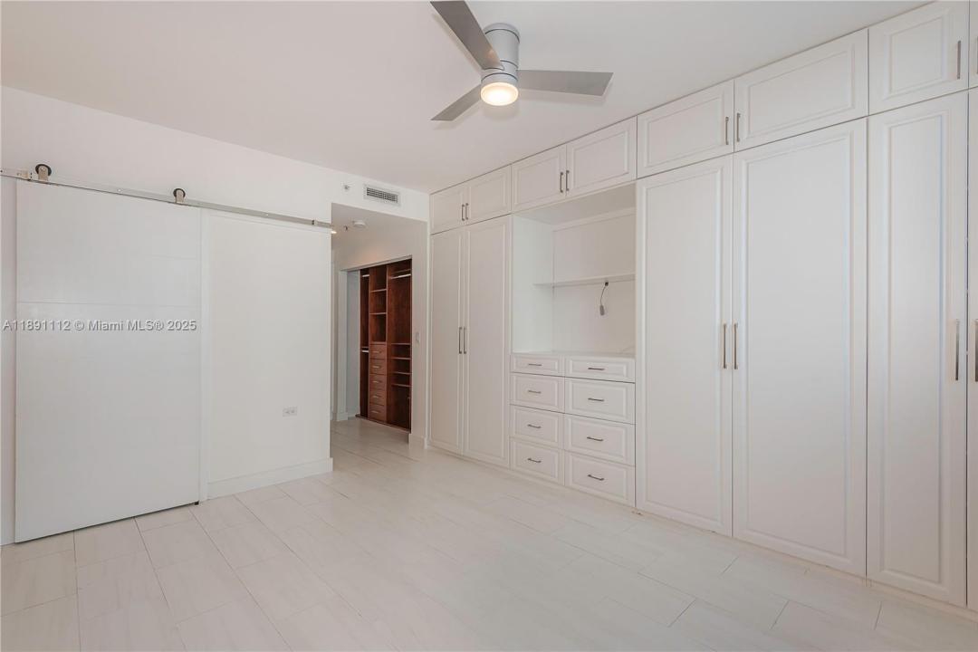 801 Brickell Key Blvd 908, Miami, 佛罗里达州 33131, 美国