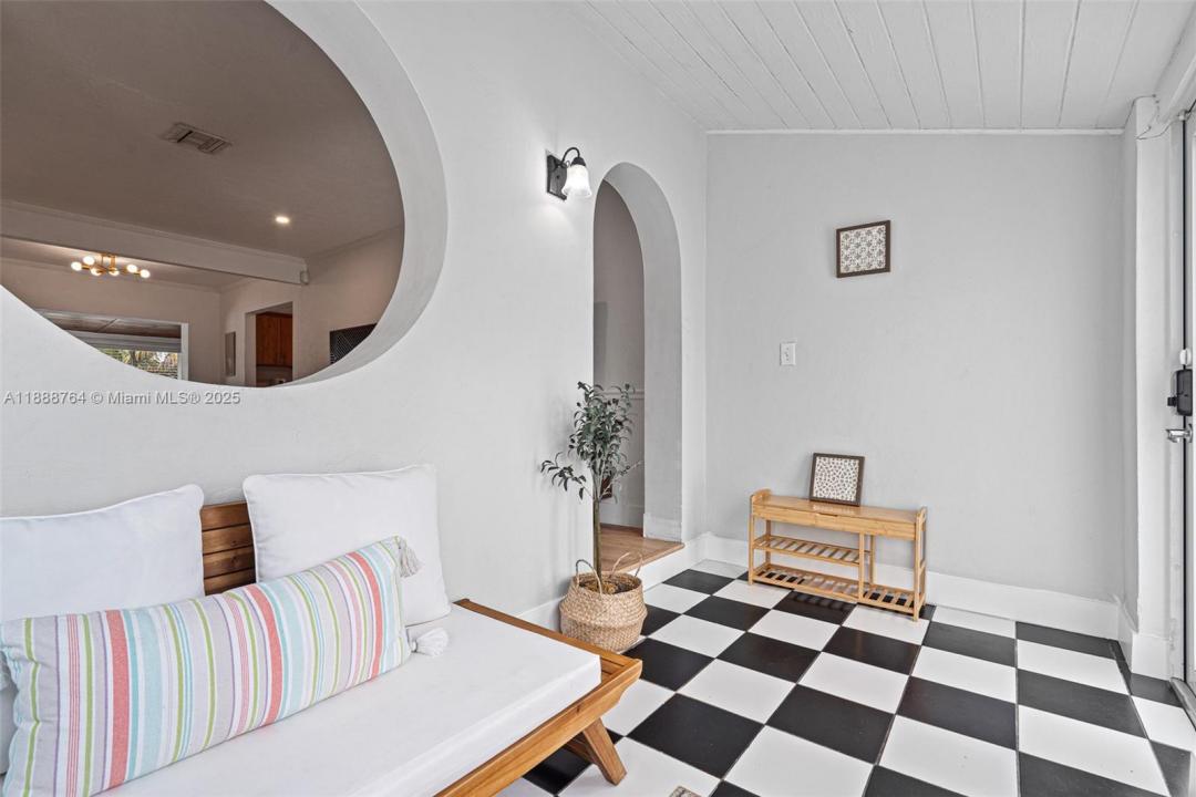 1636 Arthur St, Hollywood, Флорида 33020, Соединенные Штаты