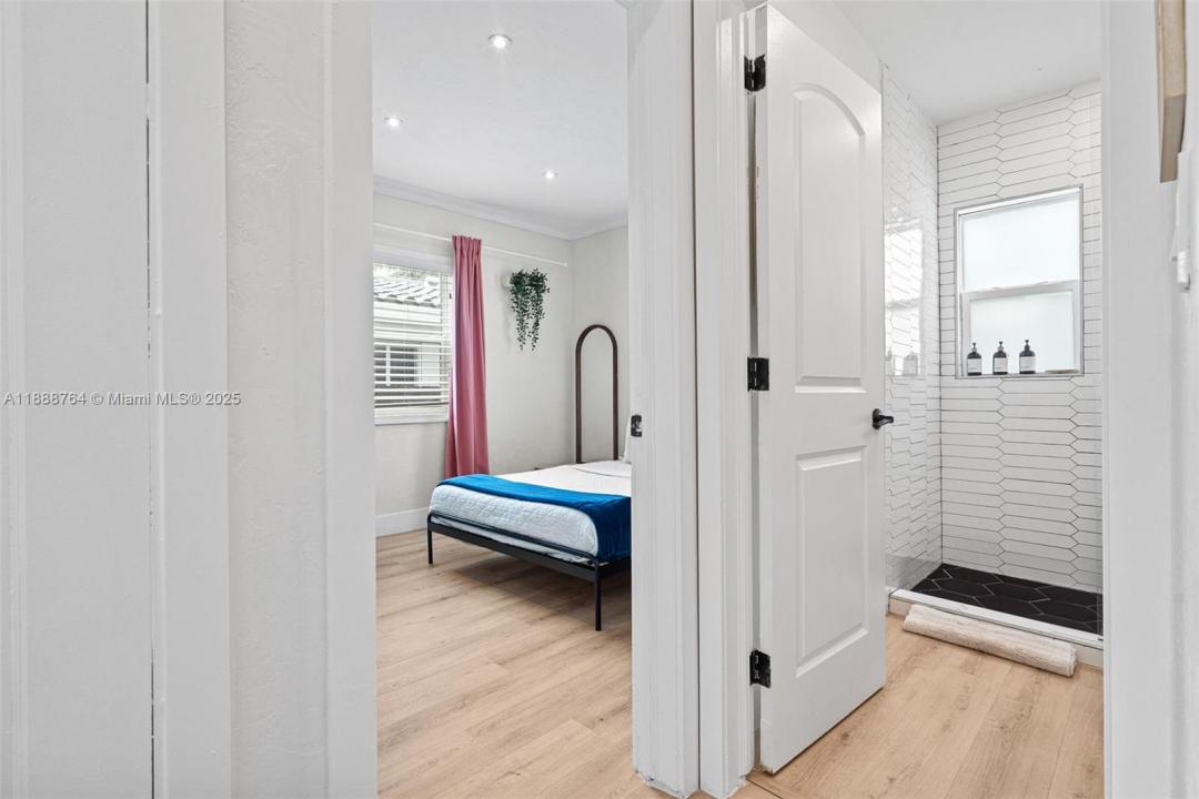 1636 Arthur St, Hollywood, Флорида 33020, Соединенные Штаты