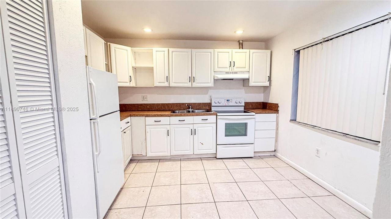 5100 SW 41st St 115, Pembroke Park, Florida 33023