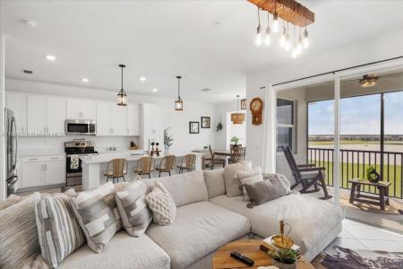 5715 Double Eagle Circle 4446, Ave Maria, Florida 33142, USA