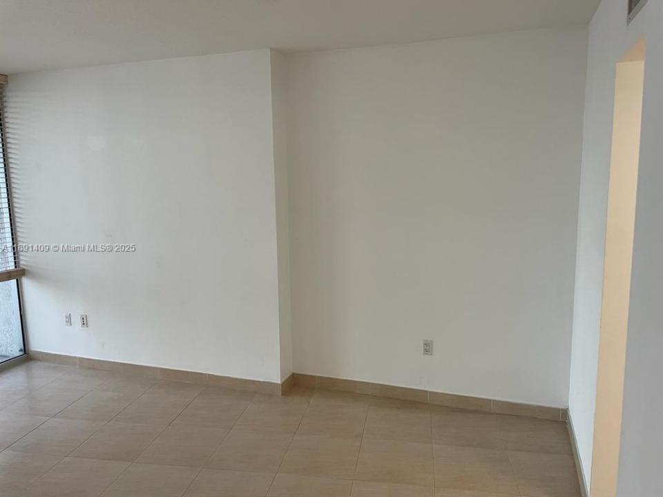 1750 N Bayshore Dr 1710, Miami, Florida 33132