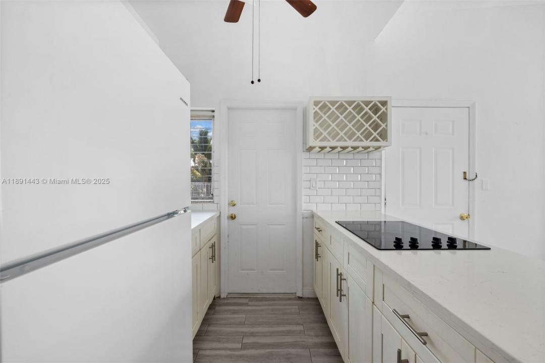 8135 Crespi Blvd 1, Miami Beach, Florida 33141