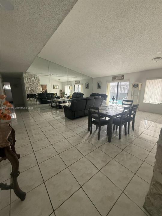 7358 NW 49th St, Lauderhill, Flórida 33319, Estados Unidos
