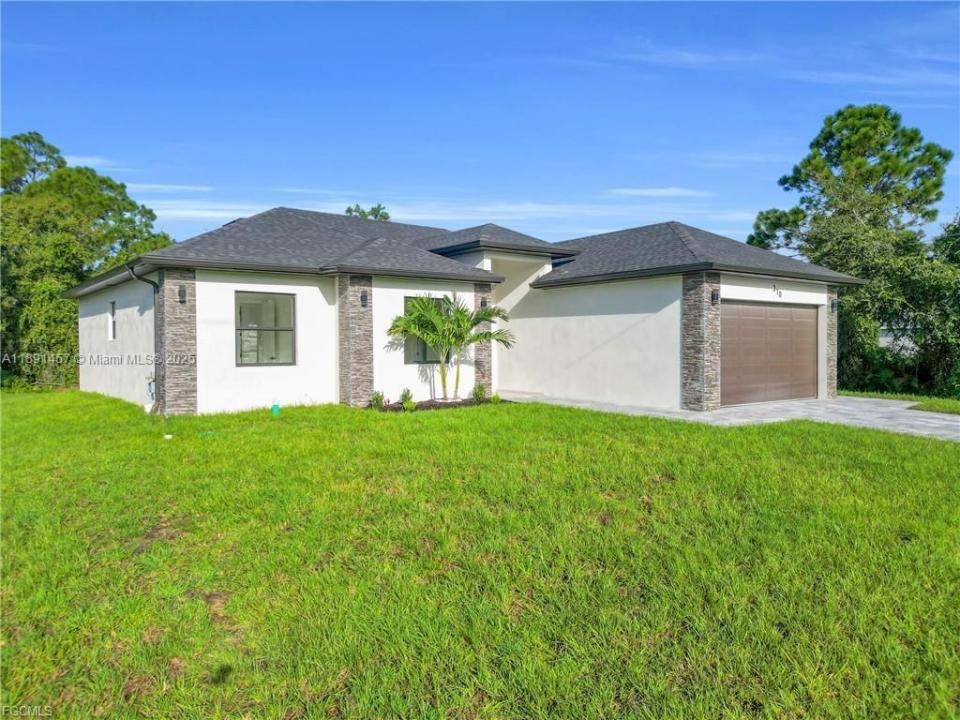 310 Lenz Ave s, Other City - In The State Of Florida, Florida 33974