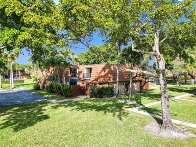 11861 SW 9th Mnr, Davie, Florida 33325, USA