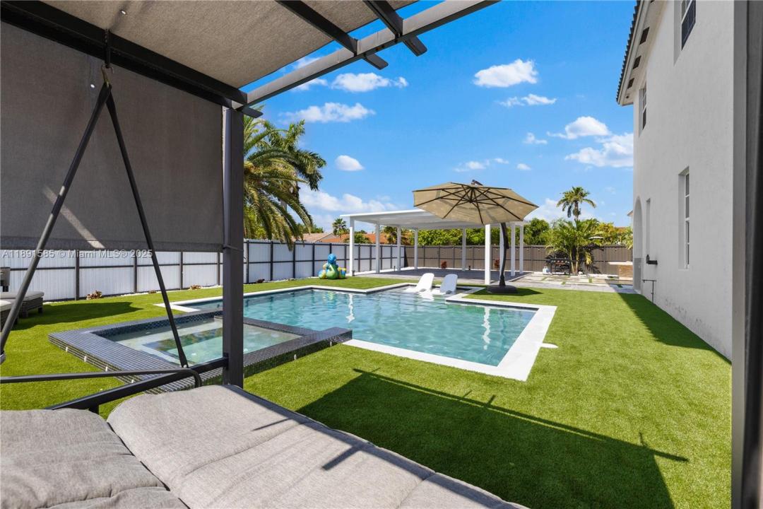 12980 SW 203rd Ln, Miami, Florida 33177