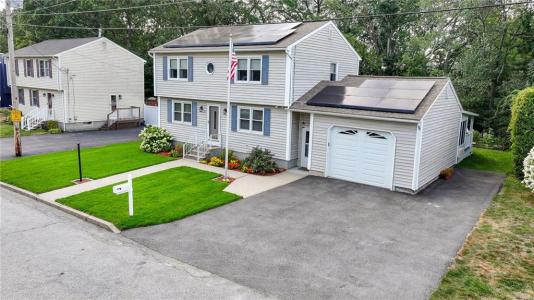 9 Patricia Drive, North Providence, Rhode Island 02904, Estados Unidos