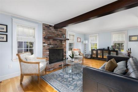 230 Marlborough Street, East Greenwich, Rhode Island 02818, USA