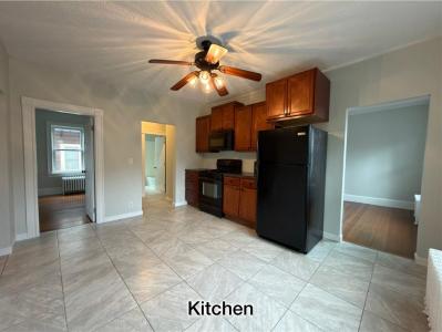 38 Rebekah Street, Woonsocket, רוד איילנד 02895, ארצות הברית של אמריקה