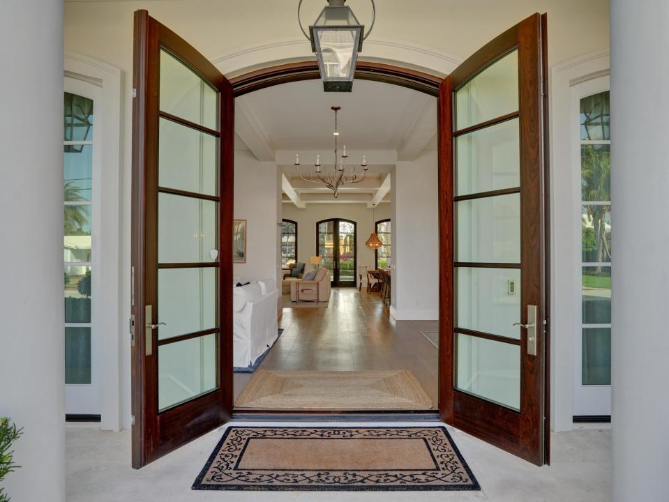 5120 NE 31 Avenue, Lighthouse Point, Florida 33064