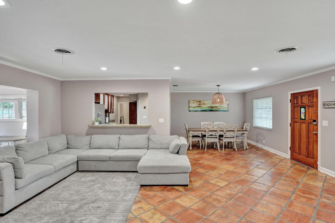 1440 SE 4th Court, Deerfield Beach, Floryda 33441, USA