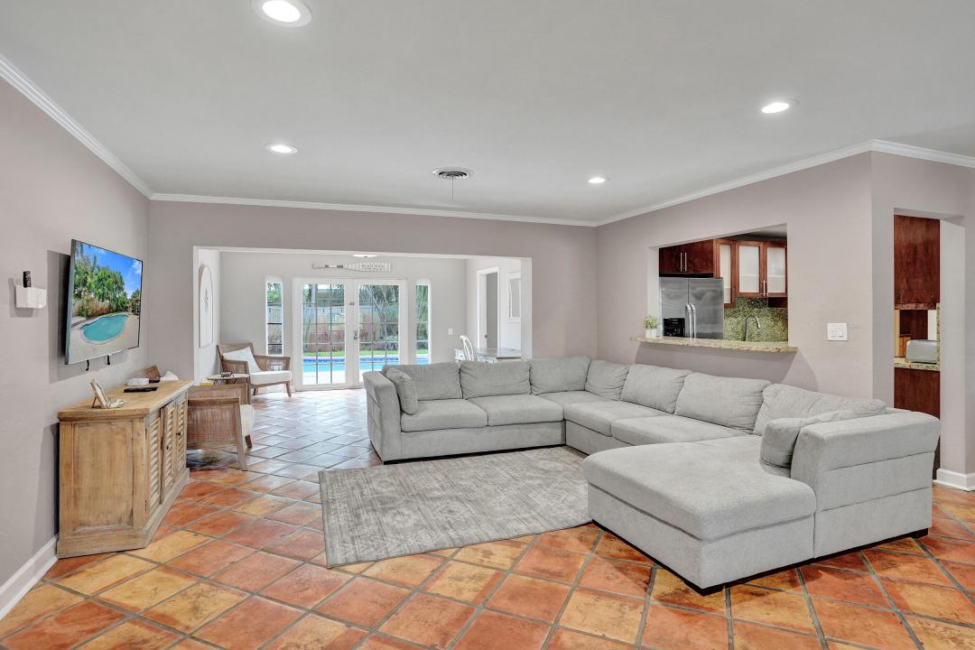 1440 SE 4th Court, Deerfield Beach, Floryda 33441, USA