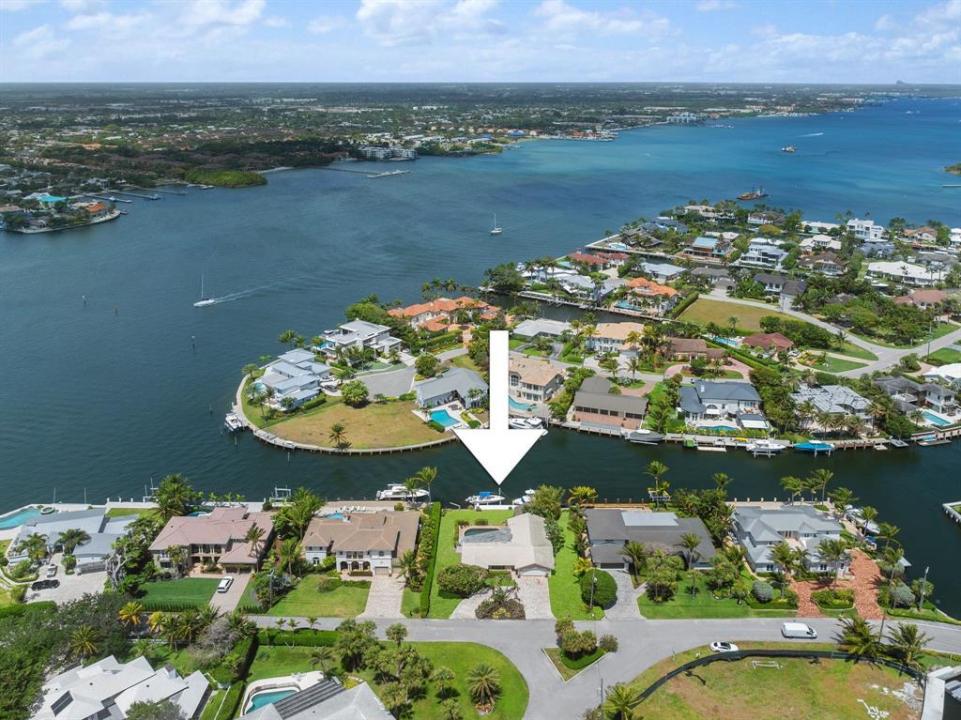 3 Sabal Island Dr, Ocean Ridge, Florida 33435