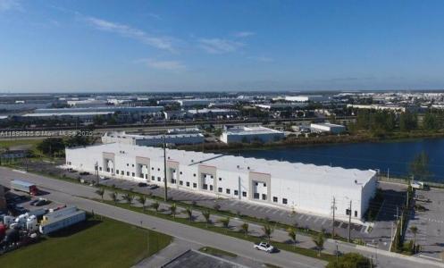 13202 NW 107th Ave 5, Hialeah Gardens, 佛羅里達州 33018, 美國