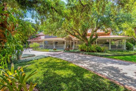 5400 Kerwood Oaks Dr, Coral Gables, Florida 33156, USA