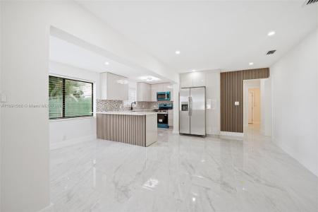 261 NW 2nd Ct, Deerfield Beach, Florida 33441, USA