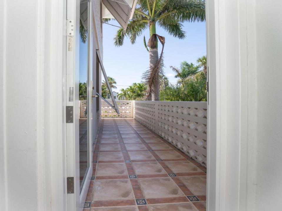 131 N Golfview Road 4, lake Worth Golfview, Lake Worth Beach, Florida 33460