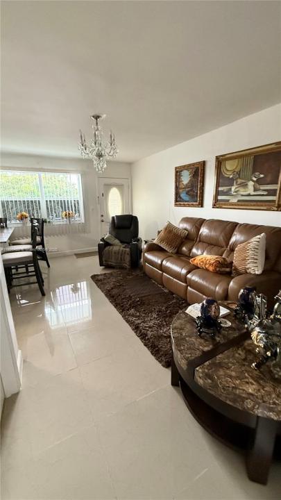 20337 NE 2nd Ave 17, Miami, Flórida 33179, Estados Unidos